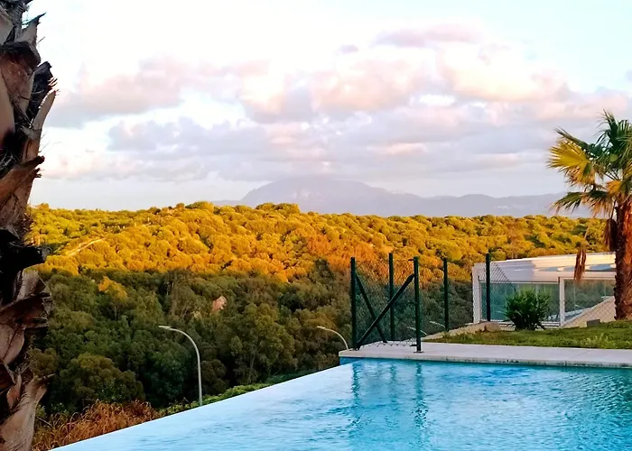 La Ballenita De Tarifa